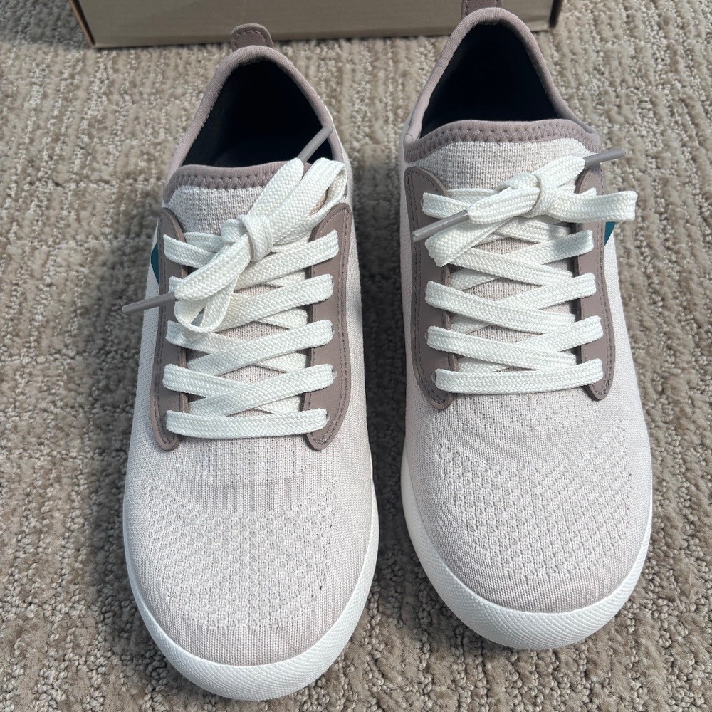 Vessi Weekend 1.5  size 6 Songbird/Gravitate